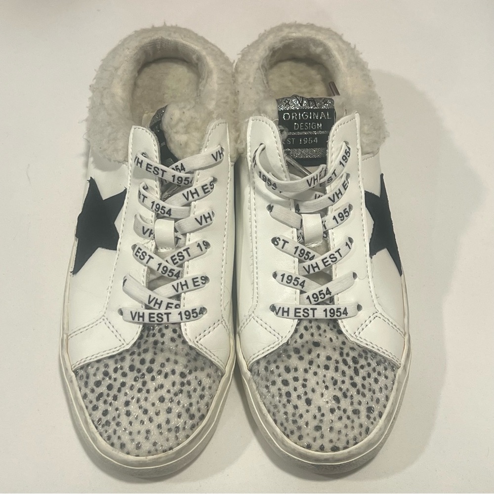 Vintage Havana White and Black Athletic Shoes